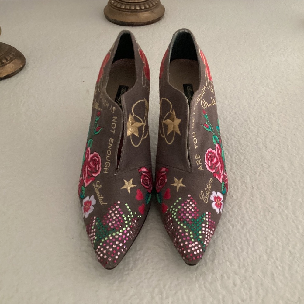 Beverly Feldman Floral Sequin Limited Boot Heel, Size 8 1/2 Medium, Multi Color